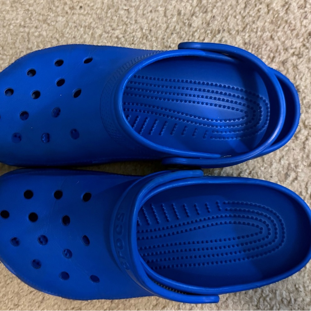 Unisex Blue Crocs - Picture 7 of 7